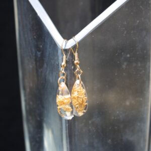 gold-leaf-resin-oval-earrings