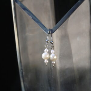 white-pearl-earrings