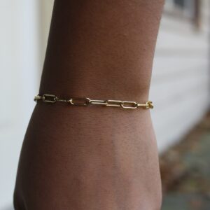 gold-paperclip-chain-bracelet