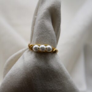 three-pearl-wire-wrapped-ring