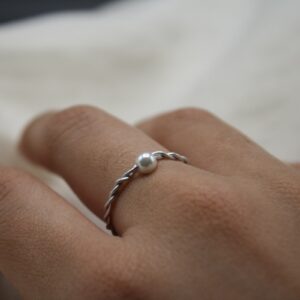 twisted-pearl-wire-ring-2
