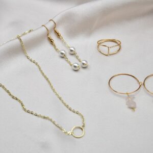 4-day-dainty-jewelry-countdown-calendar