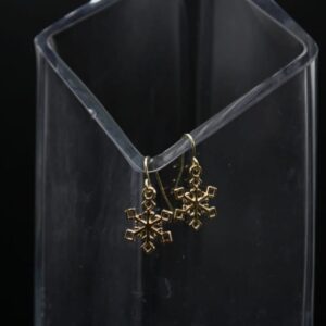 gold-snowflake-earrings