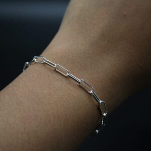 silver-paperclip-chain-bracelet (1)