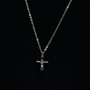 crystal_cross_necklace